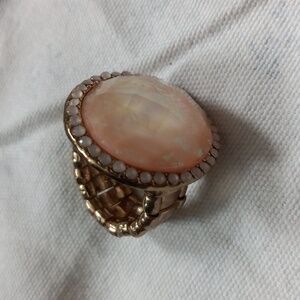 NWOT gold tone expandable ring
